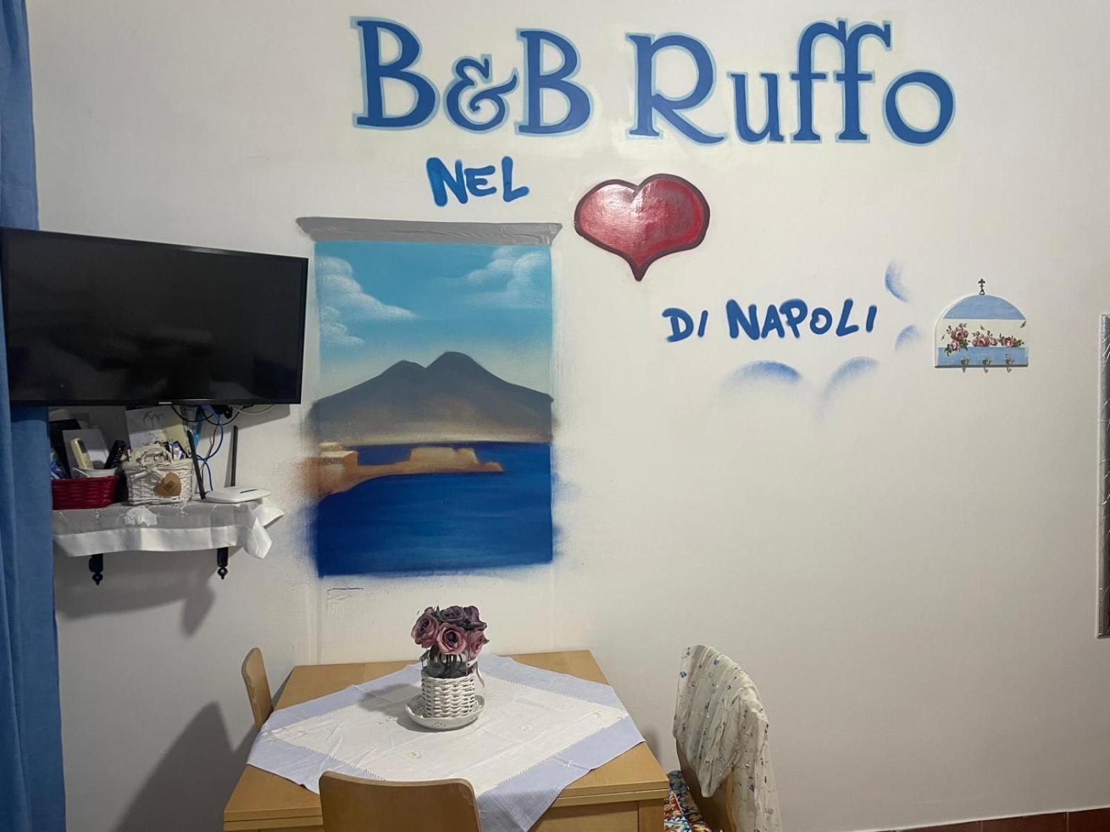 B&B Ruffo Nel Cuore Di Napoli Buitenkant foto